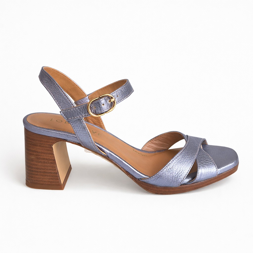 Sandalia ,tacón madera.
