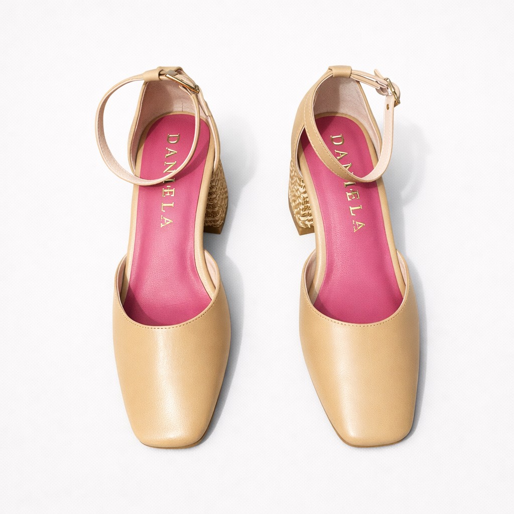Zapato camel con tacón trenzado. - Imagen 5