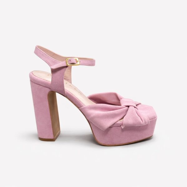 Sandalia plataforma rosa, ante, . colección primavera 26.