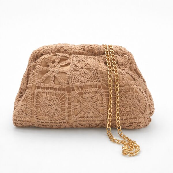 CLOUTCH CROCHET.