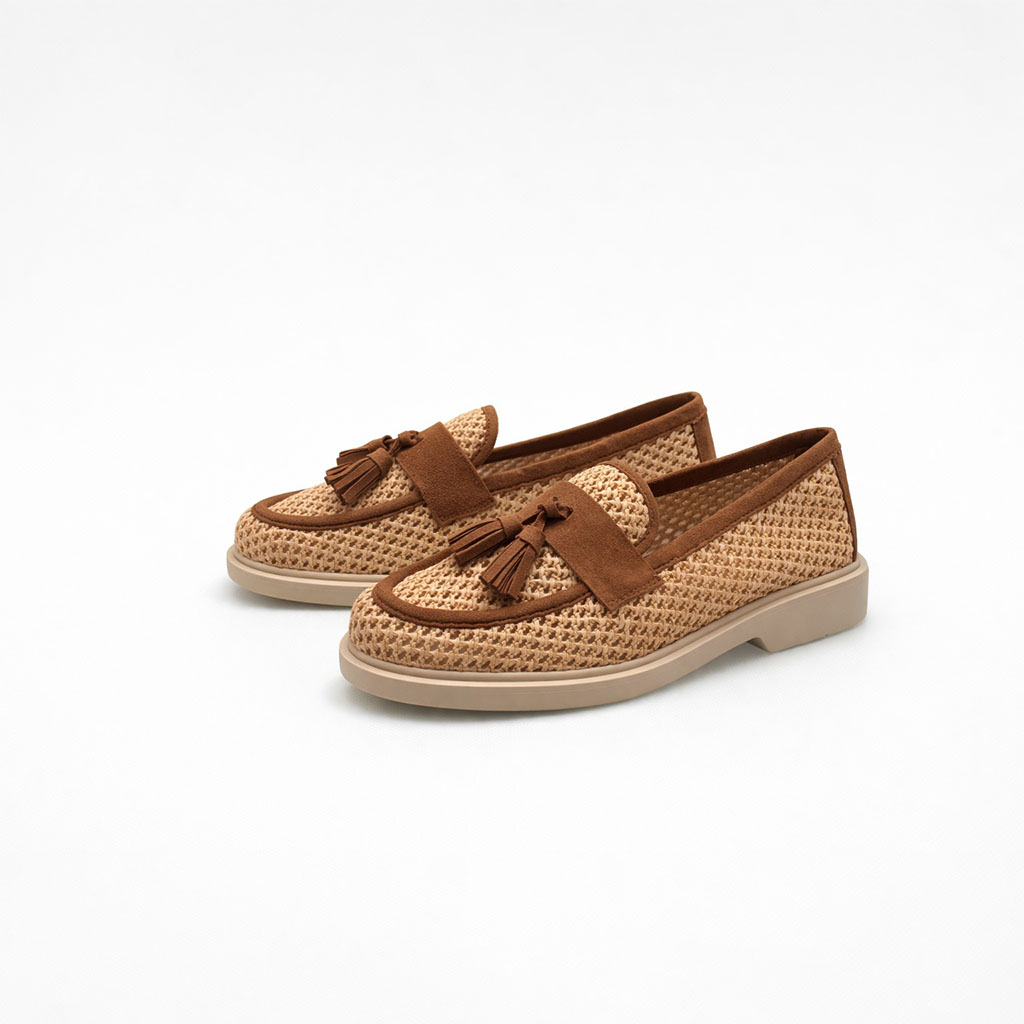 Mocasín calado camel. - Imagen 2