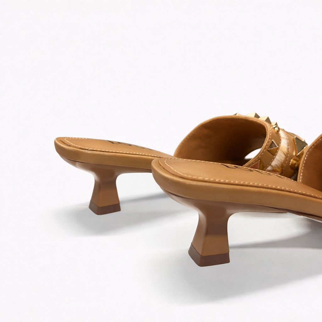 NUEVA COLECCIÓN. (zapato de muestra) Sandalia pala print y pelo. - Imagen 3