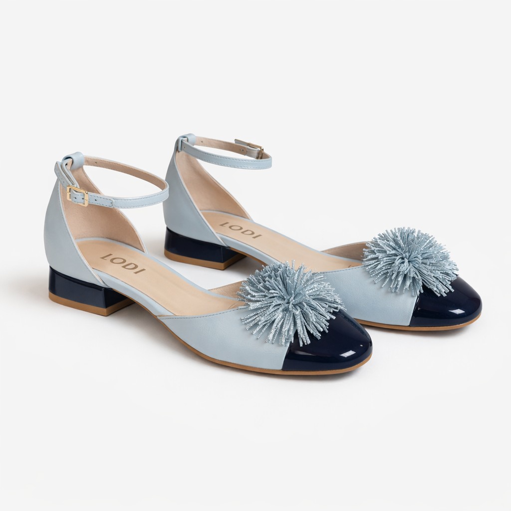NUEVA COLECCIÓN. ( zapato de muestra) zapato azul cielo y marino - Imagen 2