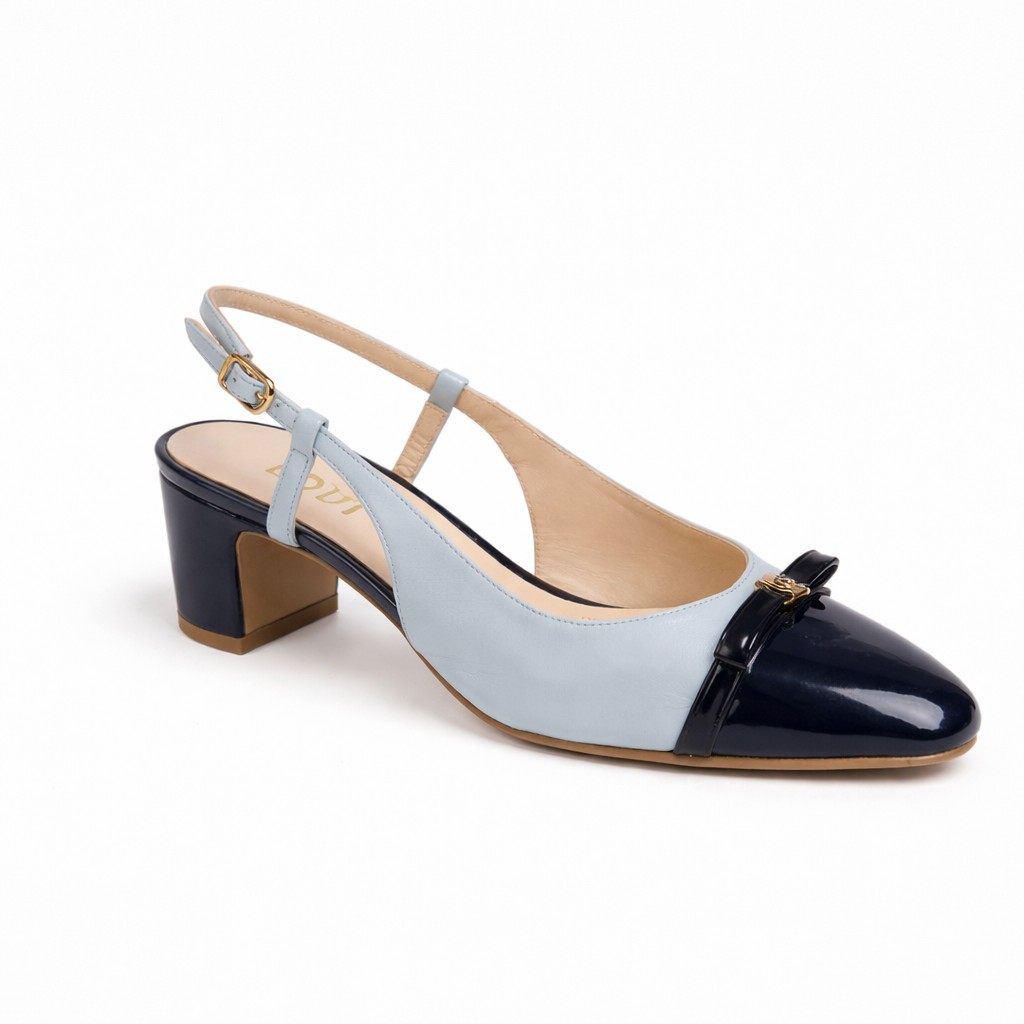 NUEVA COLECCIÓN. (zapato de muestra) Zapato marino y cielo.