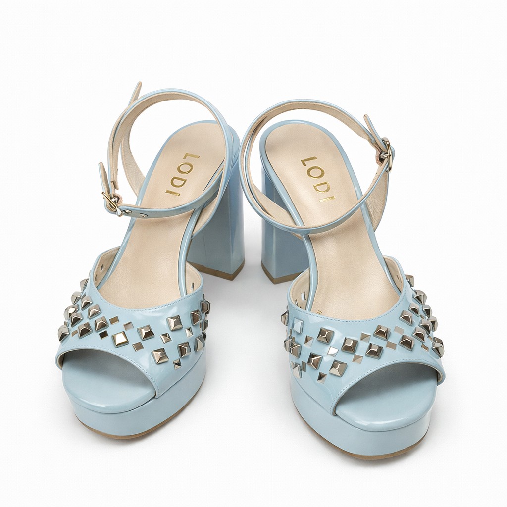 NUEVA COLECCIÓN. (zapato de muestra) Sandalia plataforma charol azul - Imagen 4