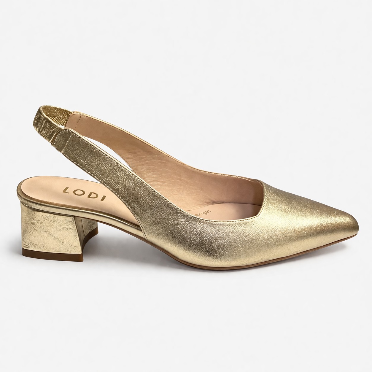 NUEVA COLECCIÓN. (zapato de muestra) Zapato destalonado oro