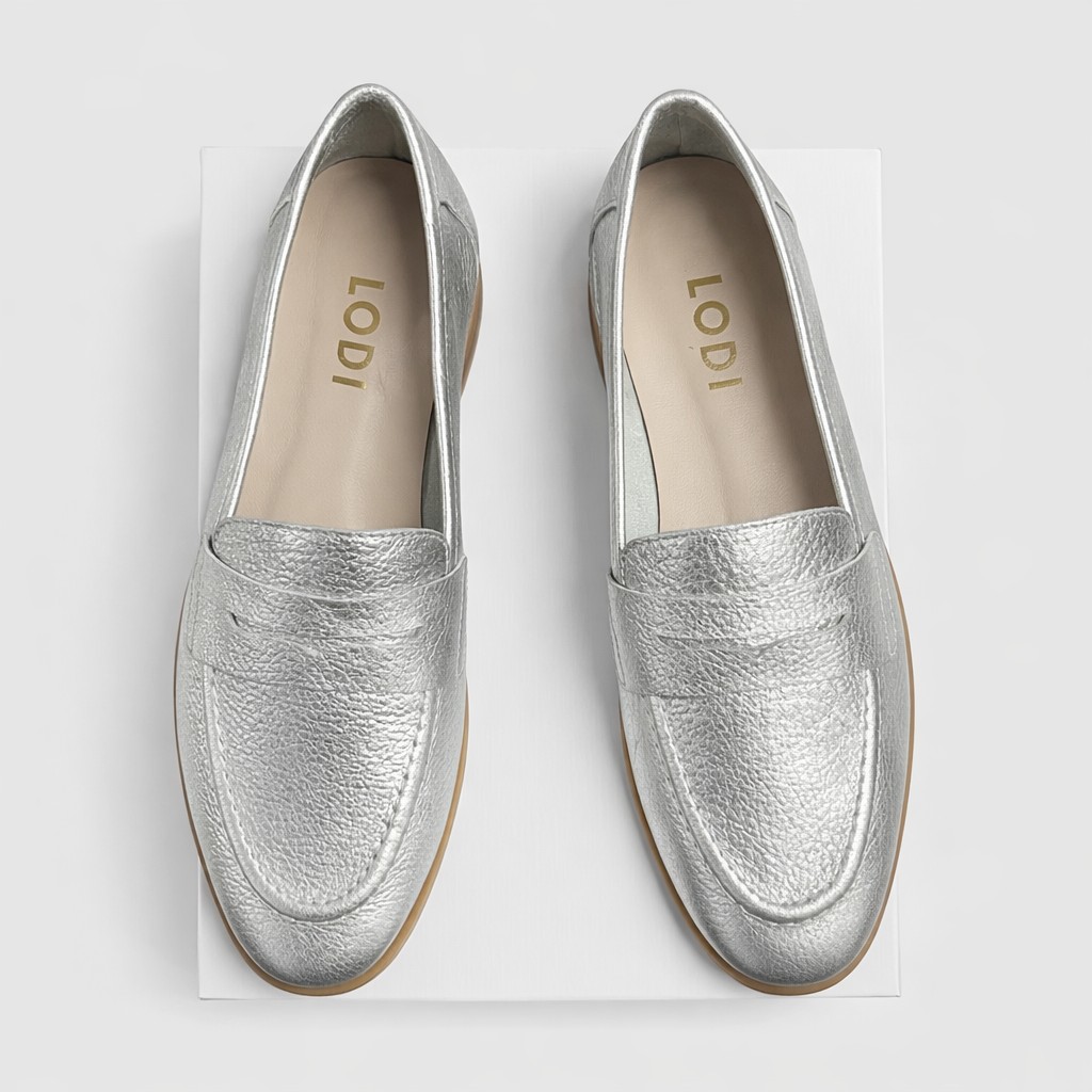 NUEVA COLECCIÓN. (zapato de muestra) Mocasín plata - Imagen 4
