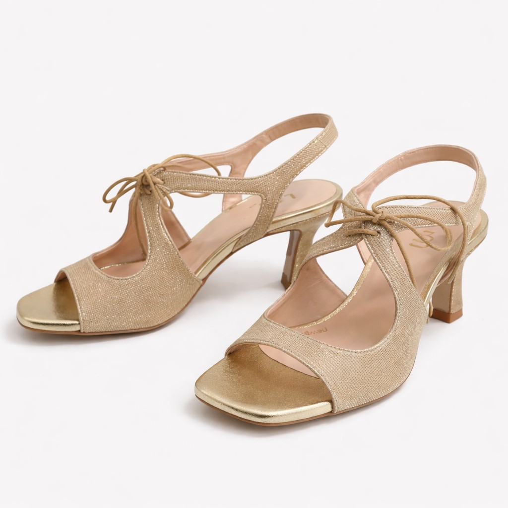 NUEVA COLECCIÓN. (zapato de muestra) Sandalia fiesta oro - Imagen 2
