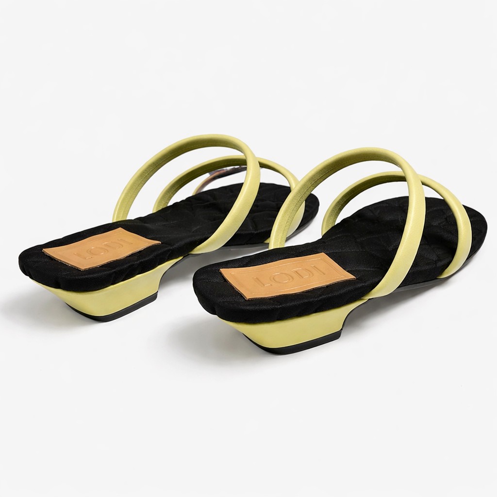 NUEVA COLECCIÓN. (zapato de muestra) Sandalia tiras verde lima - Imagen 3