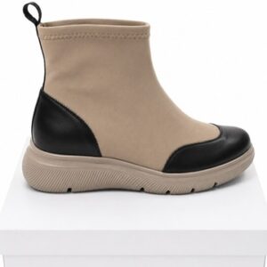 Botín licra beige.
