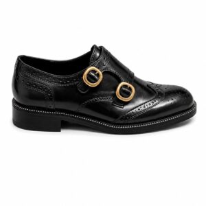 Zapato negro hebilla. DANIELA SHOES