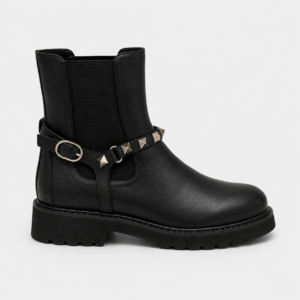 Botín negro tachas doradas. LODI