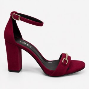 NUEVA COLECCIÓN. Sandalia ante burdeos. (zapato de muestra)